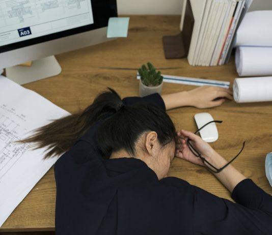 ٨ أخطاء تفعلها تدمر نومك أخطاء-تفعلها-تدمر-نومك